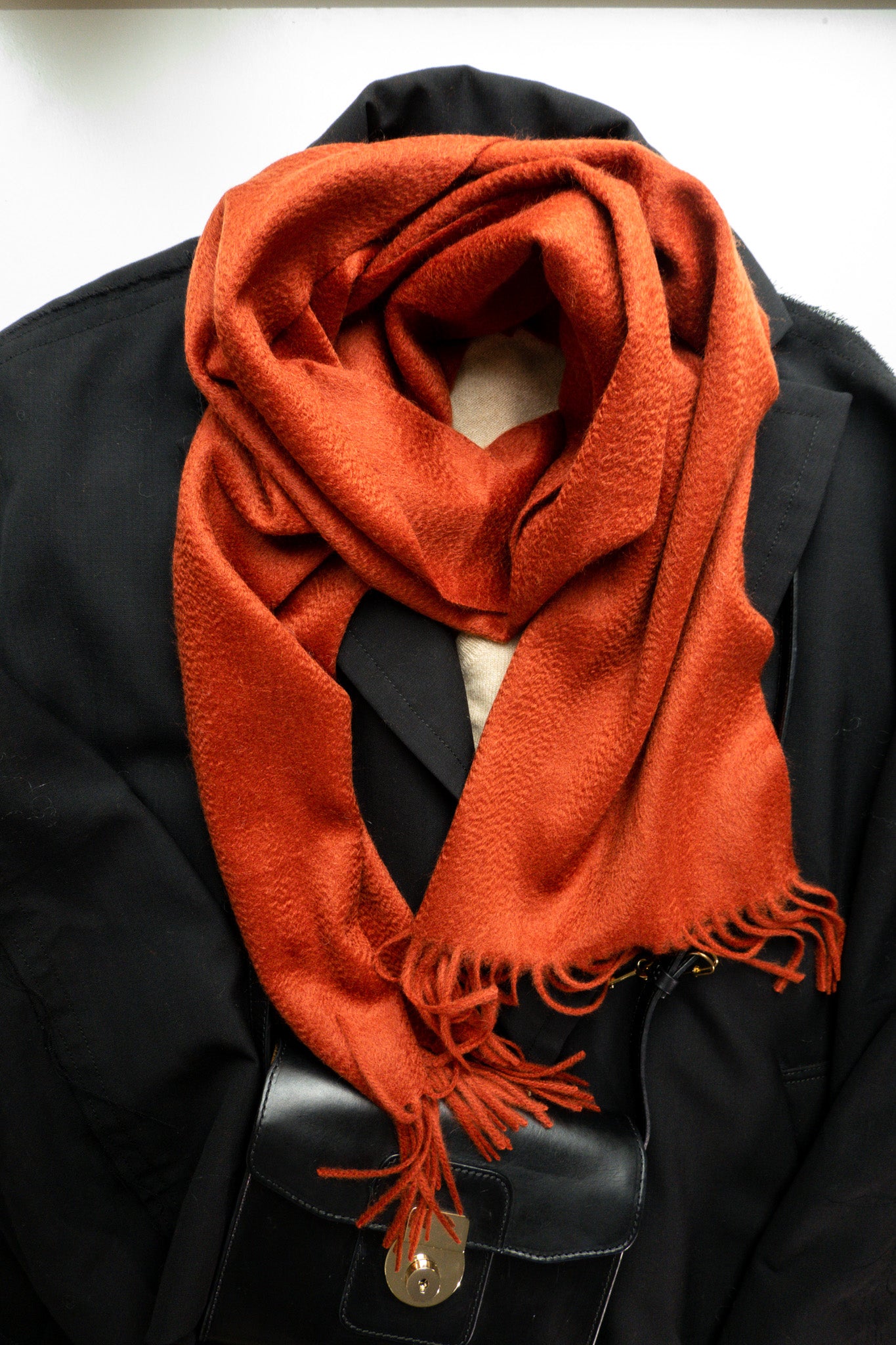 100% Pure Cashmere Woven Scarf with Fringe – Textured, Lustrous Look, Luxurious Comfort
