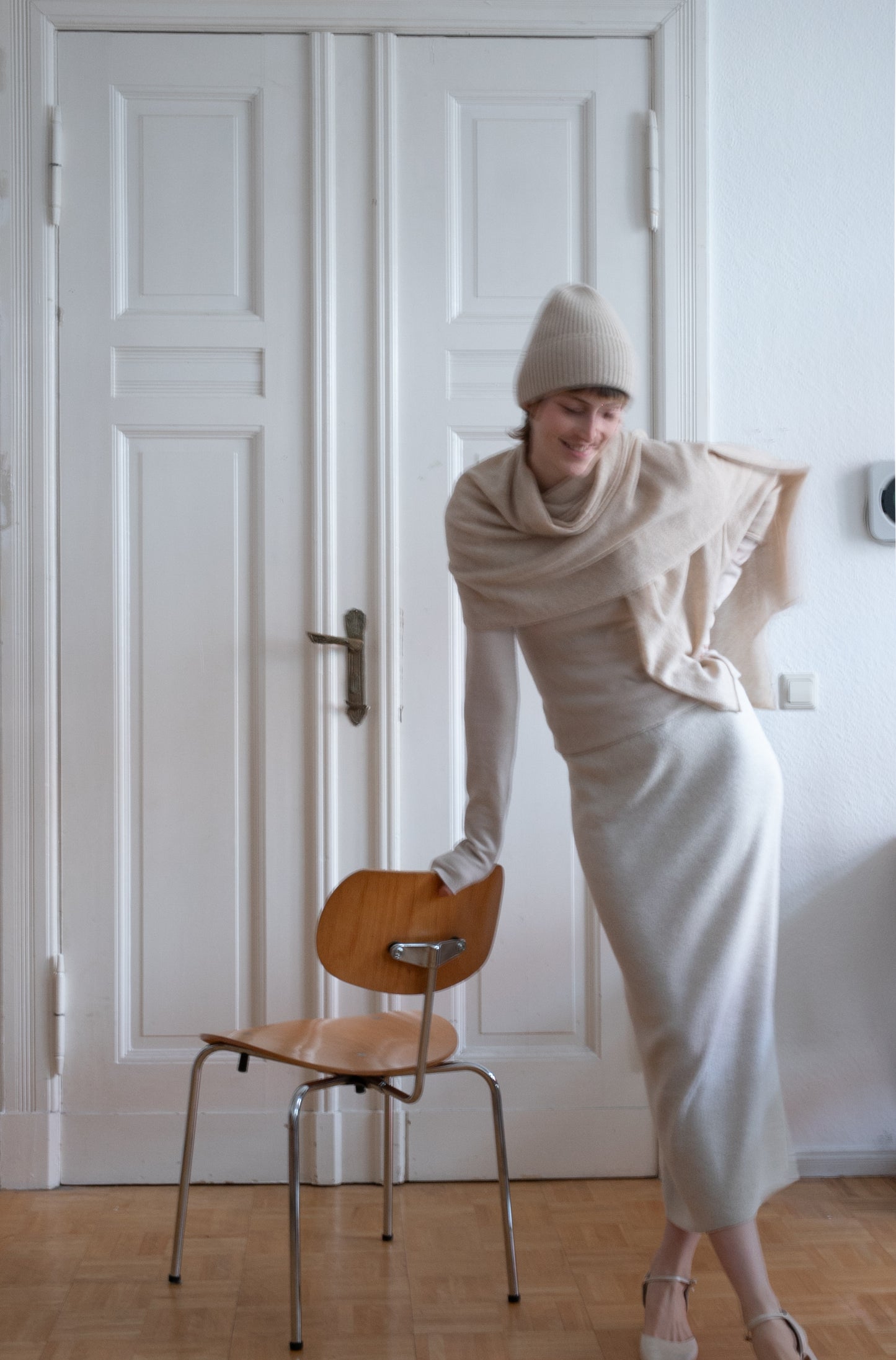 LOOSE EDGE - 100% Pure Cashmere Knitted Scarf , 60*180 cm