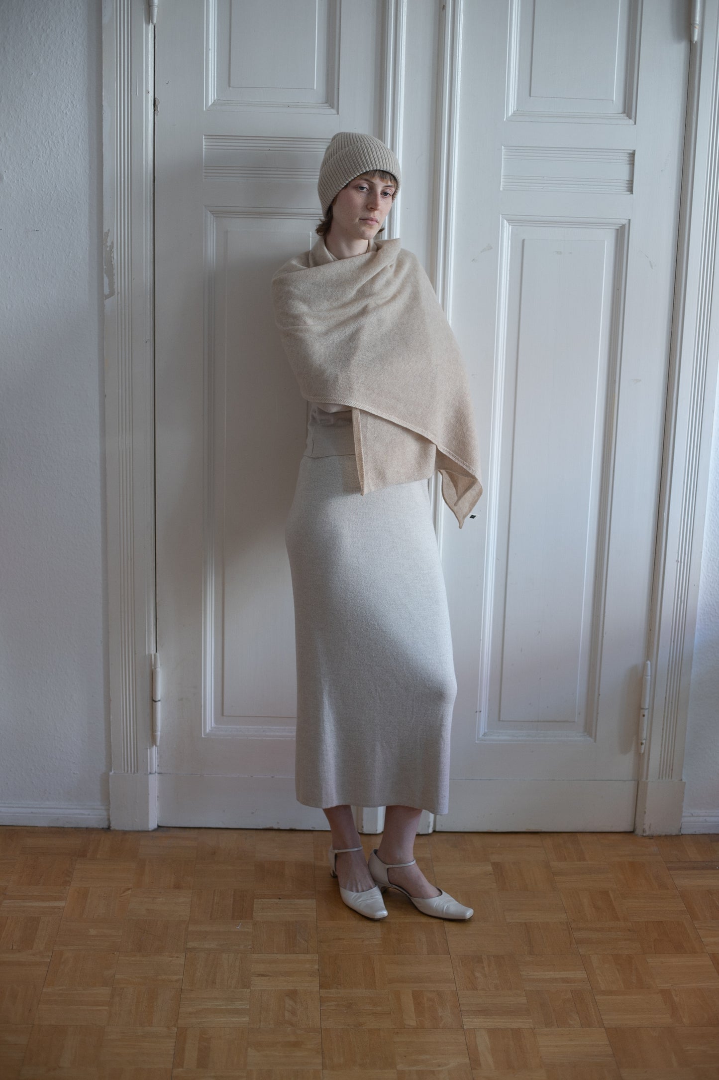 LOOSE EDGE - 100% Pure Cashmere Knitted Scarf , 60*180 cm