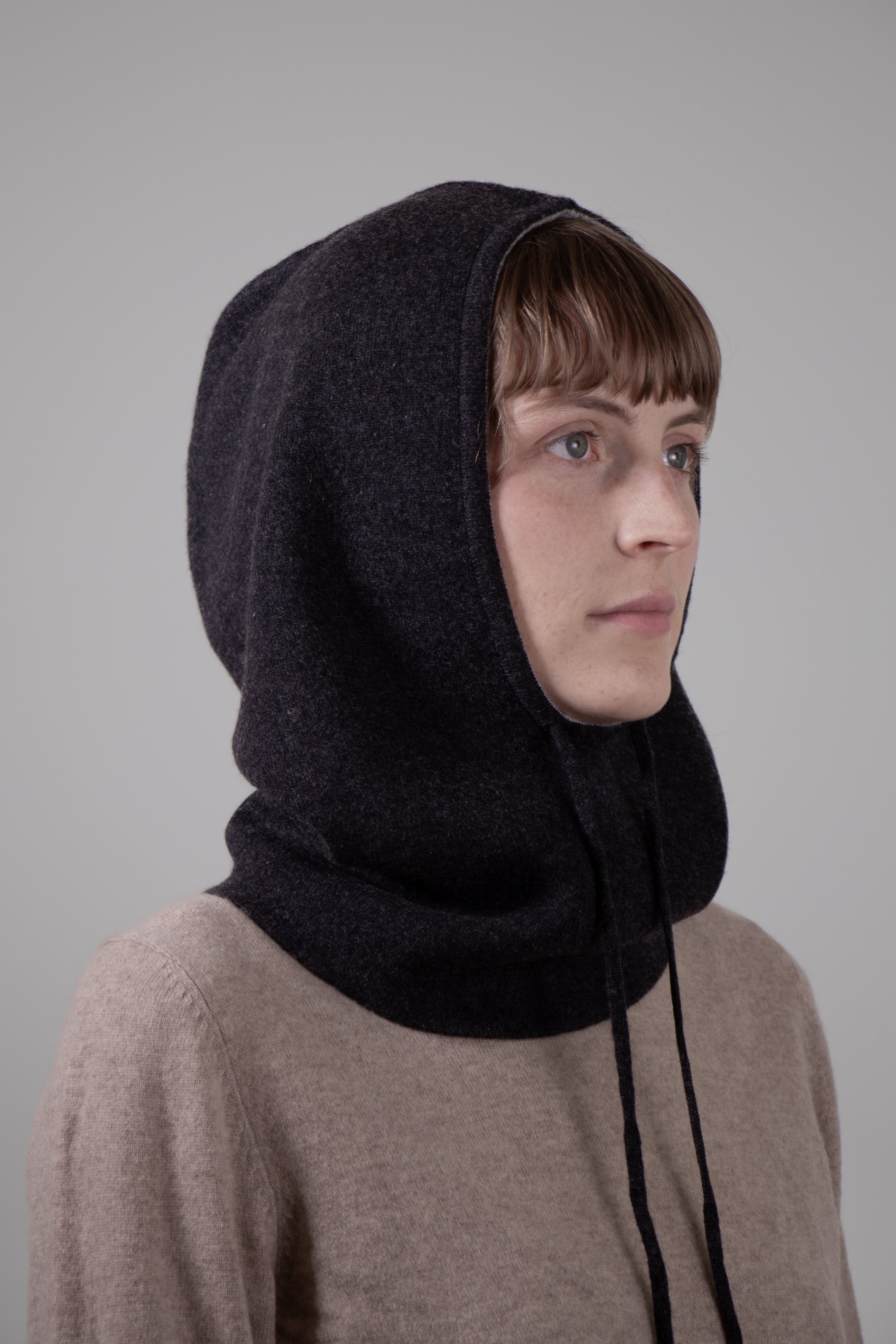 DOUBLE-SIDED - 100% cashmere 2-side-wearable balaclava