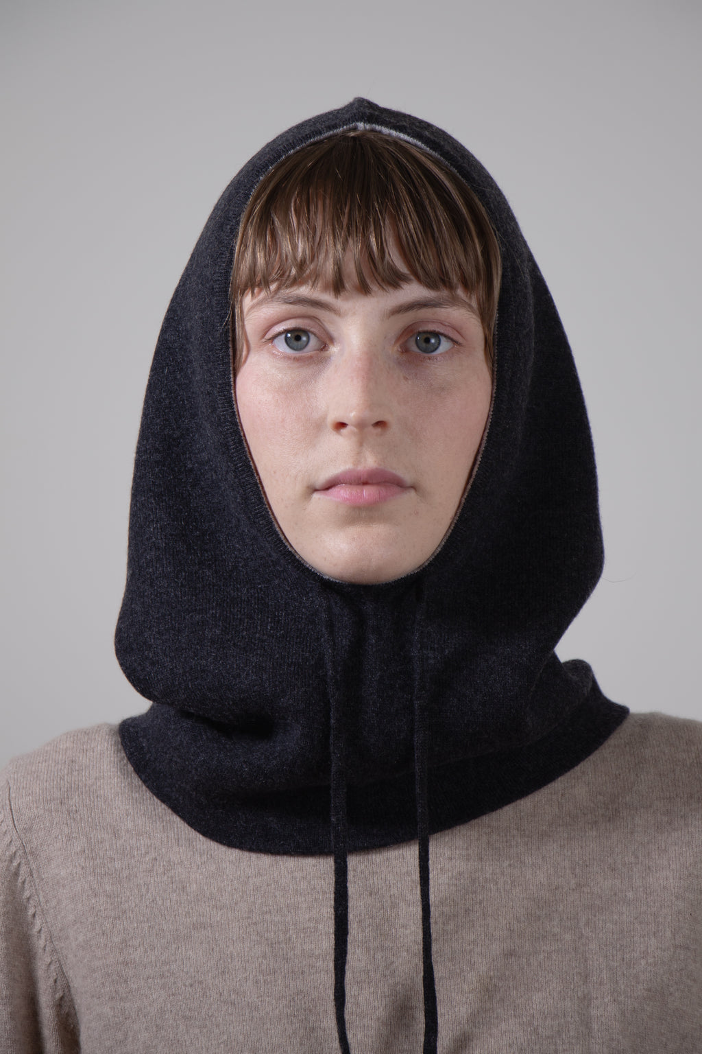 DOUBLE-SIDED - 100% cashmere 2-side-wearable balaclava