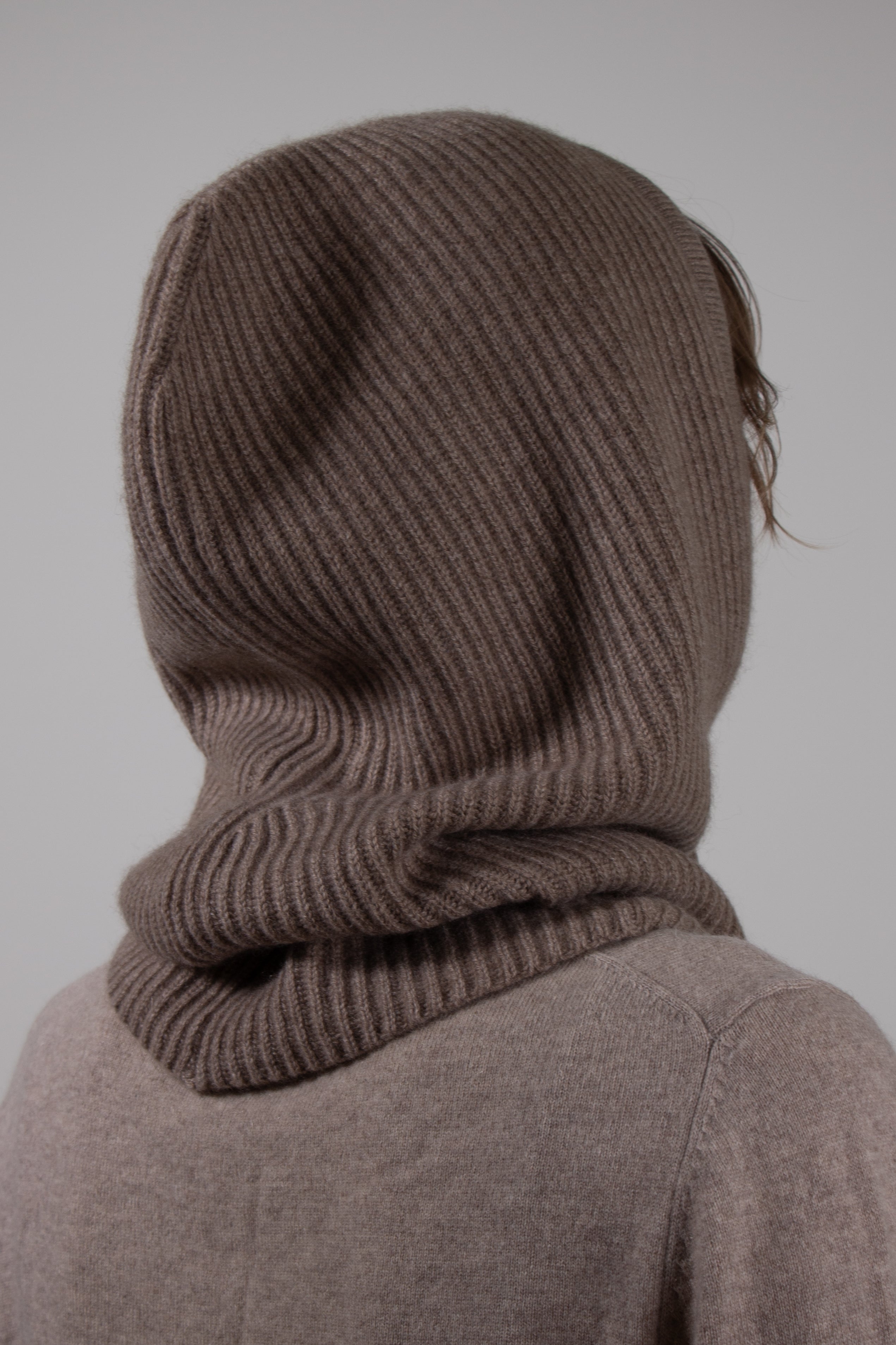 RIBBED- 100% cashmere ribbed knitted balaclava