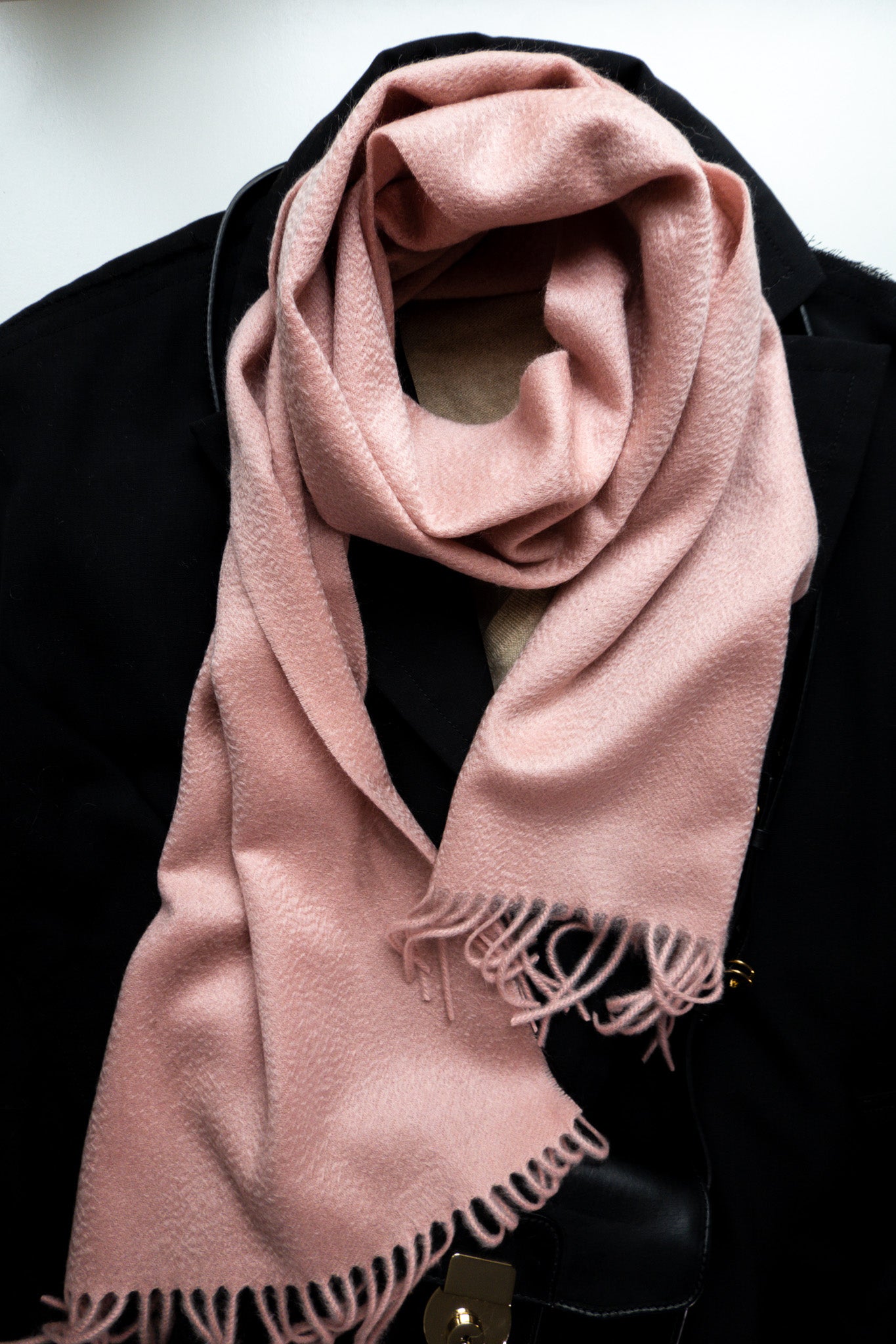 FINE WOVEN - 100% Cashmere Woven Scarf with Fringe
