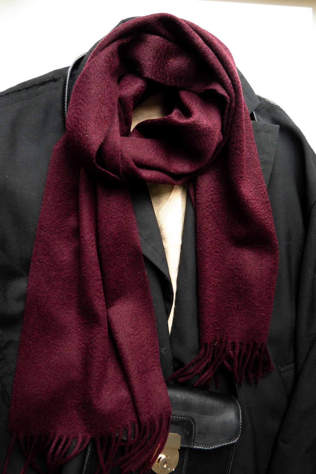 FINE WOVEN - 100% Cashmere Woven Scarf with Fringe