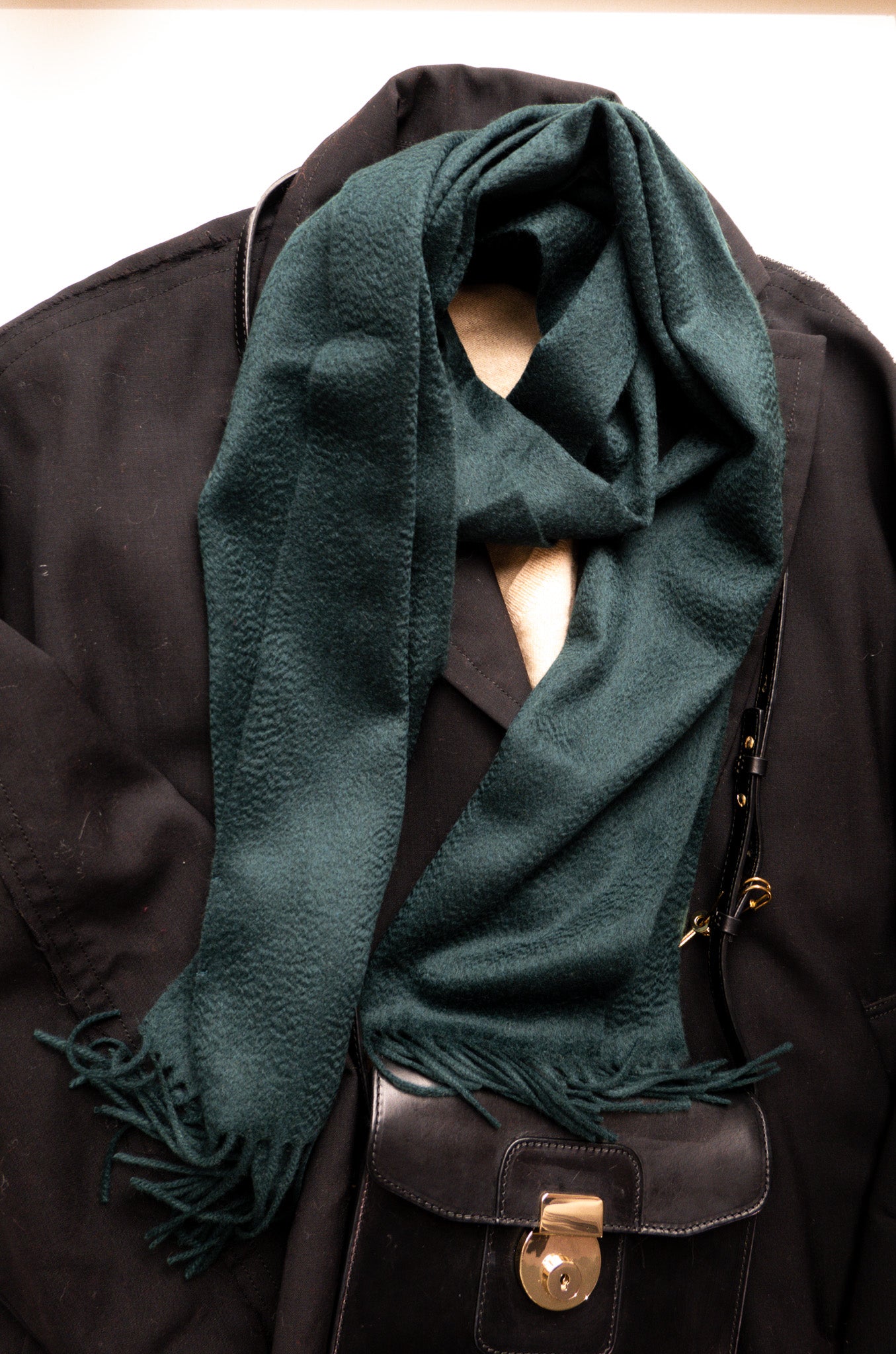 100% Pure Cashmere Woven Scarf with Fringe – Textured, Lustrous Look, Luxurious Comfort