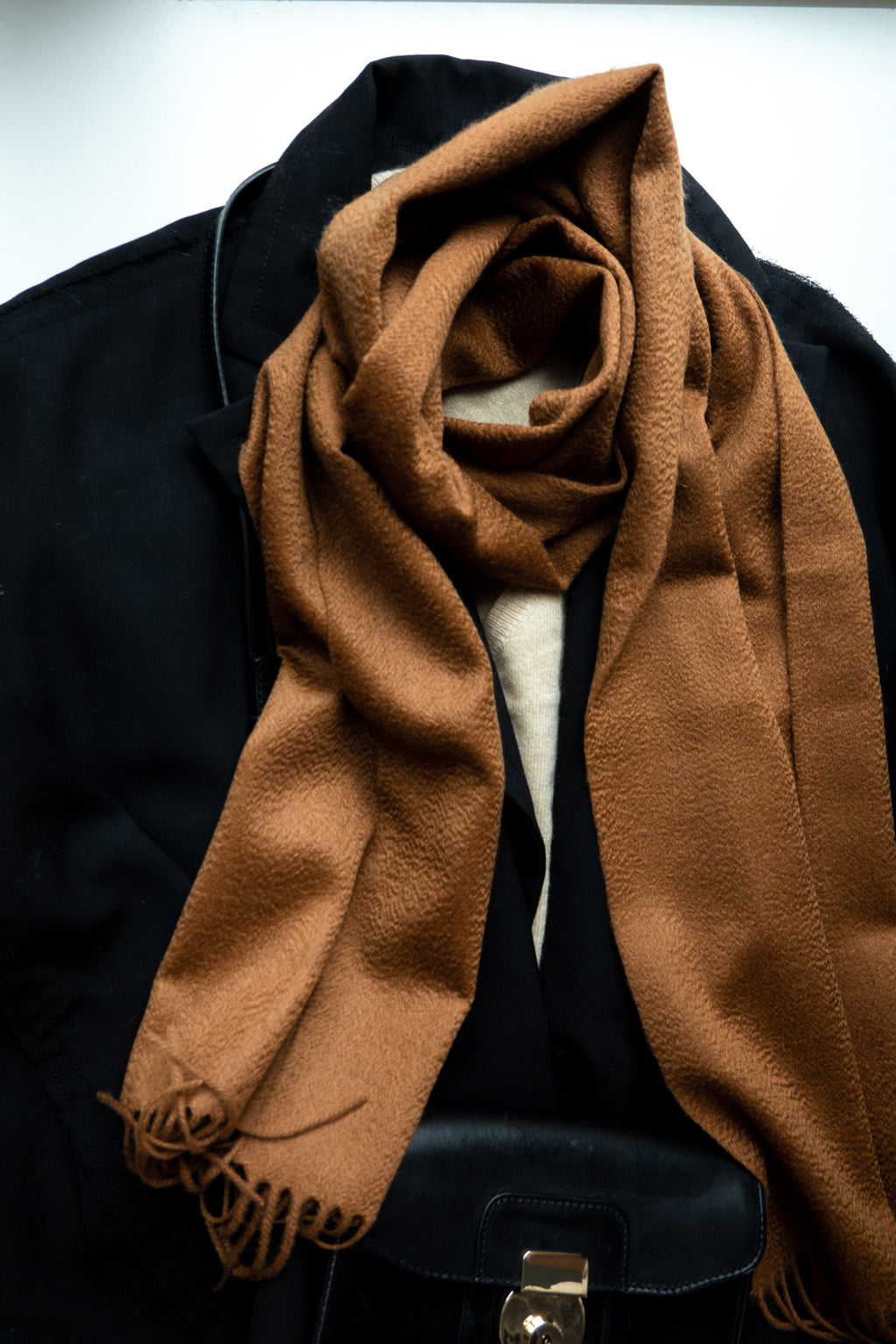 FINE WOVEN - 100% Cashmere Woven Scarf with Fringe