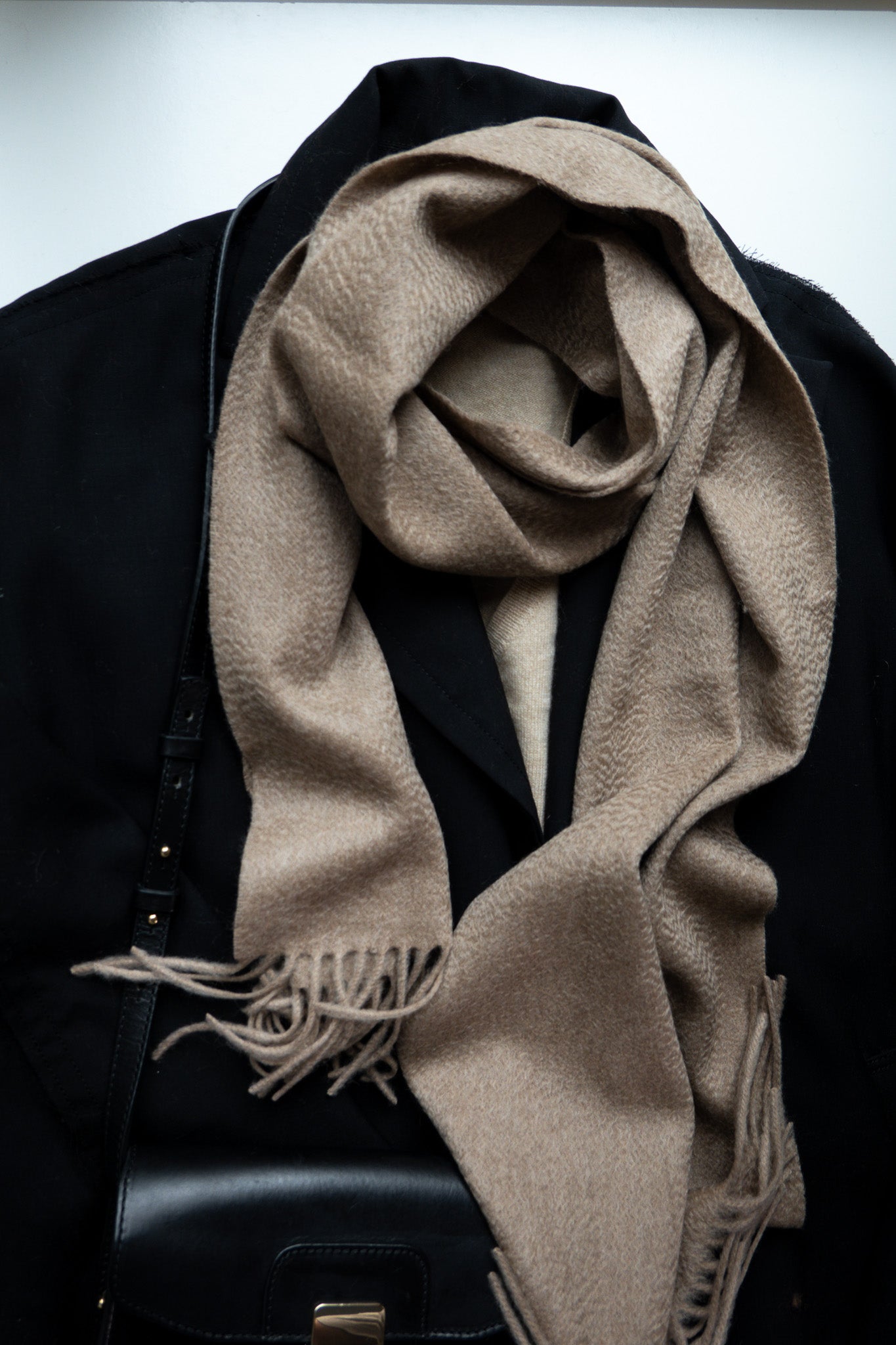 100% Pure Cashmere Woven Scarf with Fringe – Textured, Lustrous Look, Luxurious Comfort