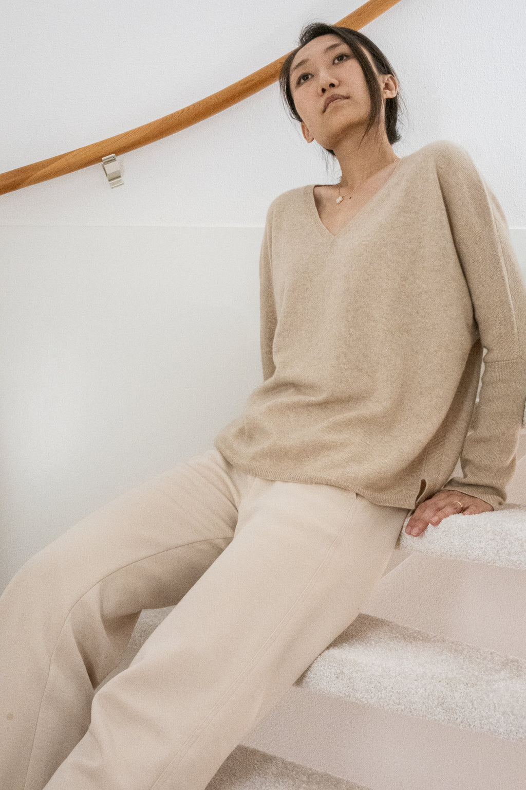 100% Cashmere V-Neck Pullover